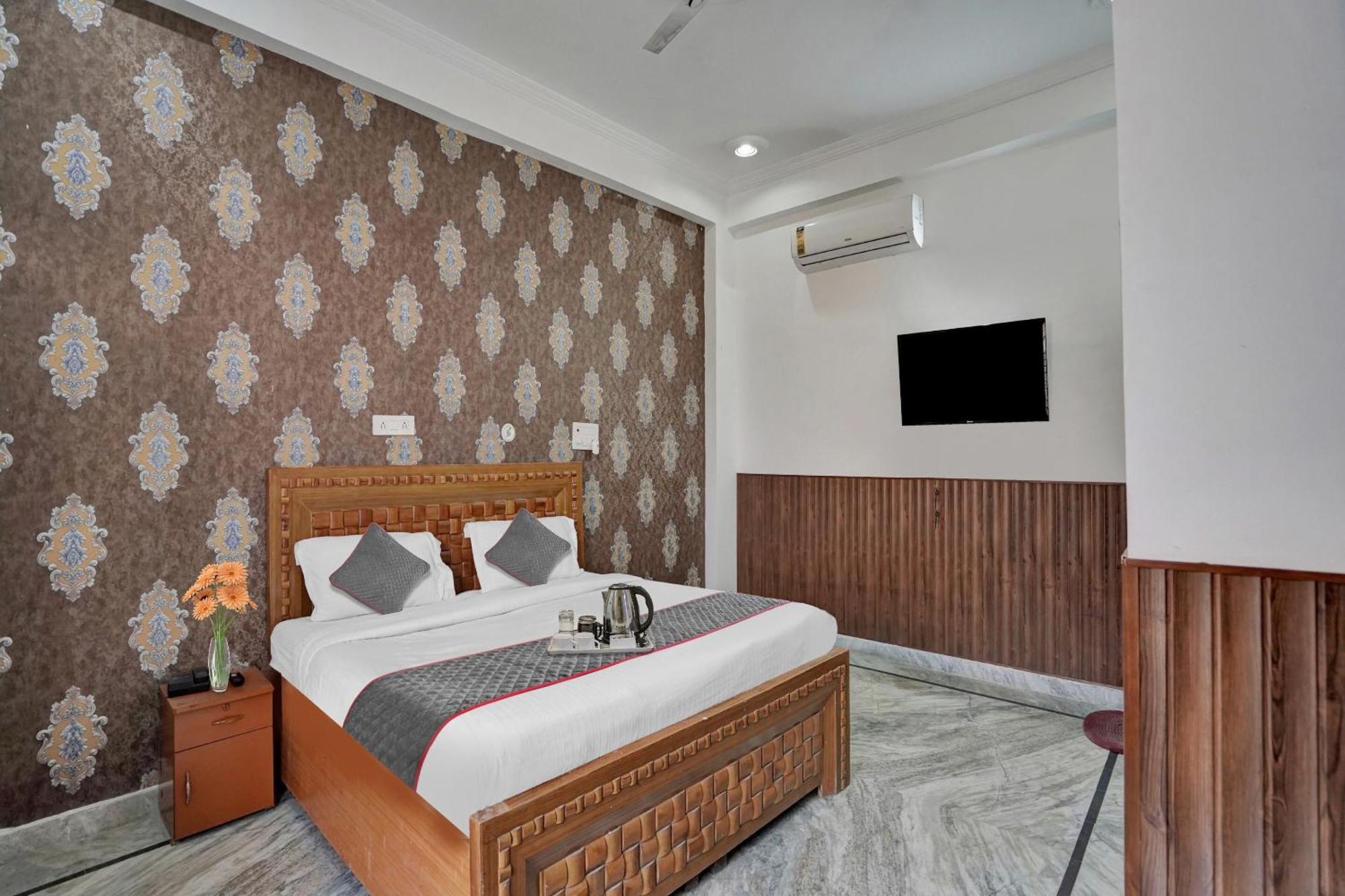 Collection O Samira Residency Near Botanic Garden Of Indian Republic Hotel Noida Exterior foto